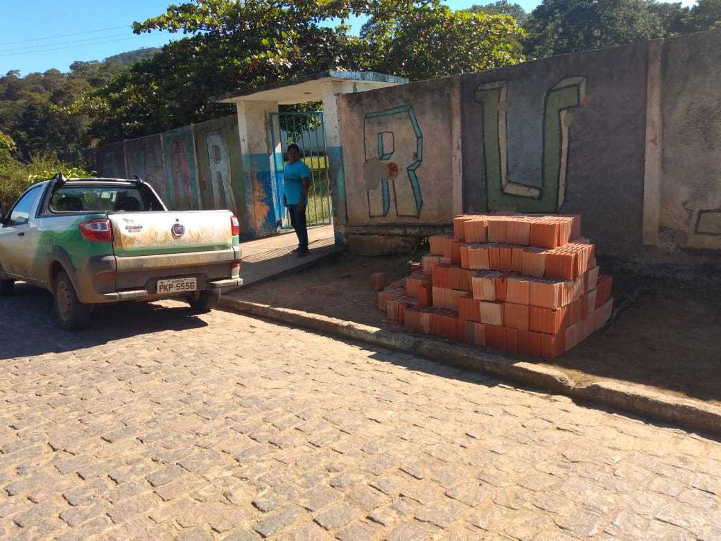 Camacã: Grupo Escolar Rui Barbosa de Jacareci recebe reforma geral